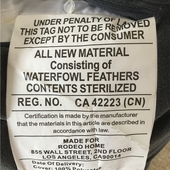 Decorative pillow - Picture 3 of 3